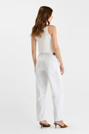 Pfmadie00wpig262 White