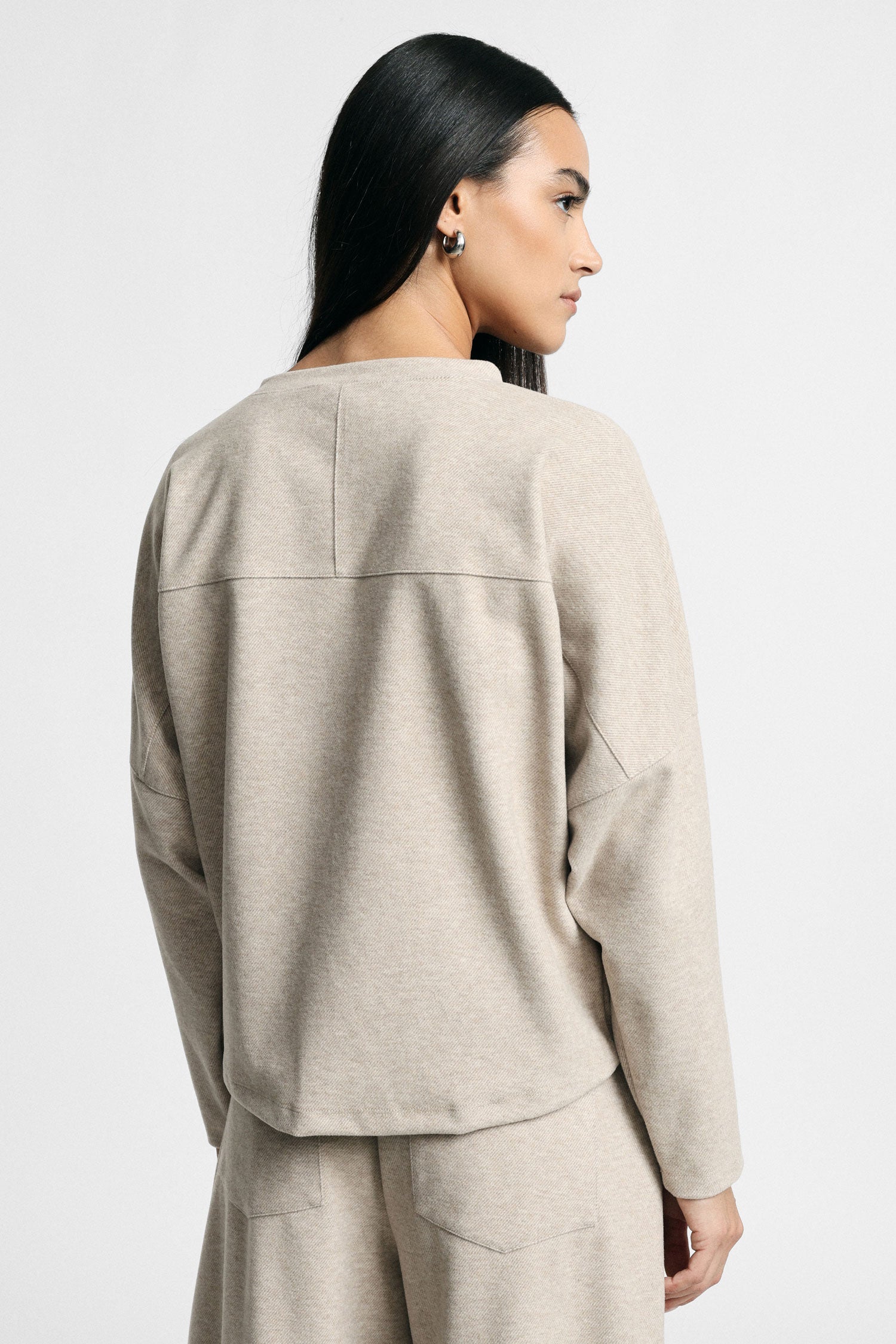 F0kseia000 beige beige