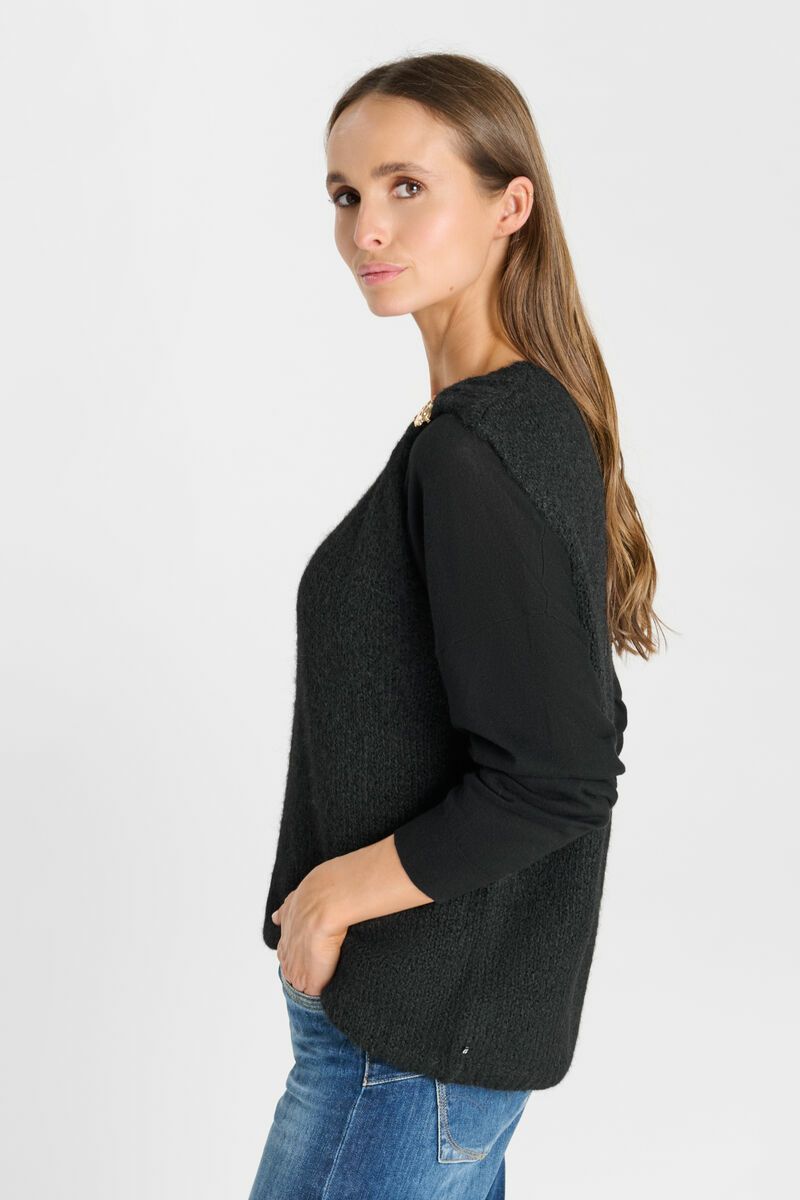 Fkestrel00000sm black