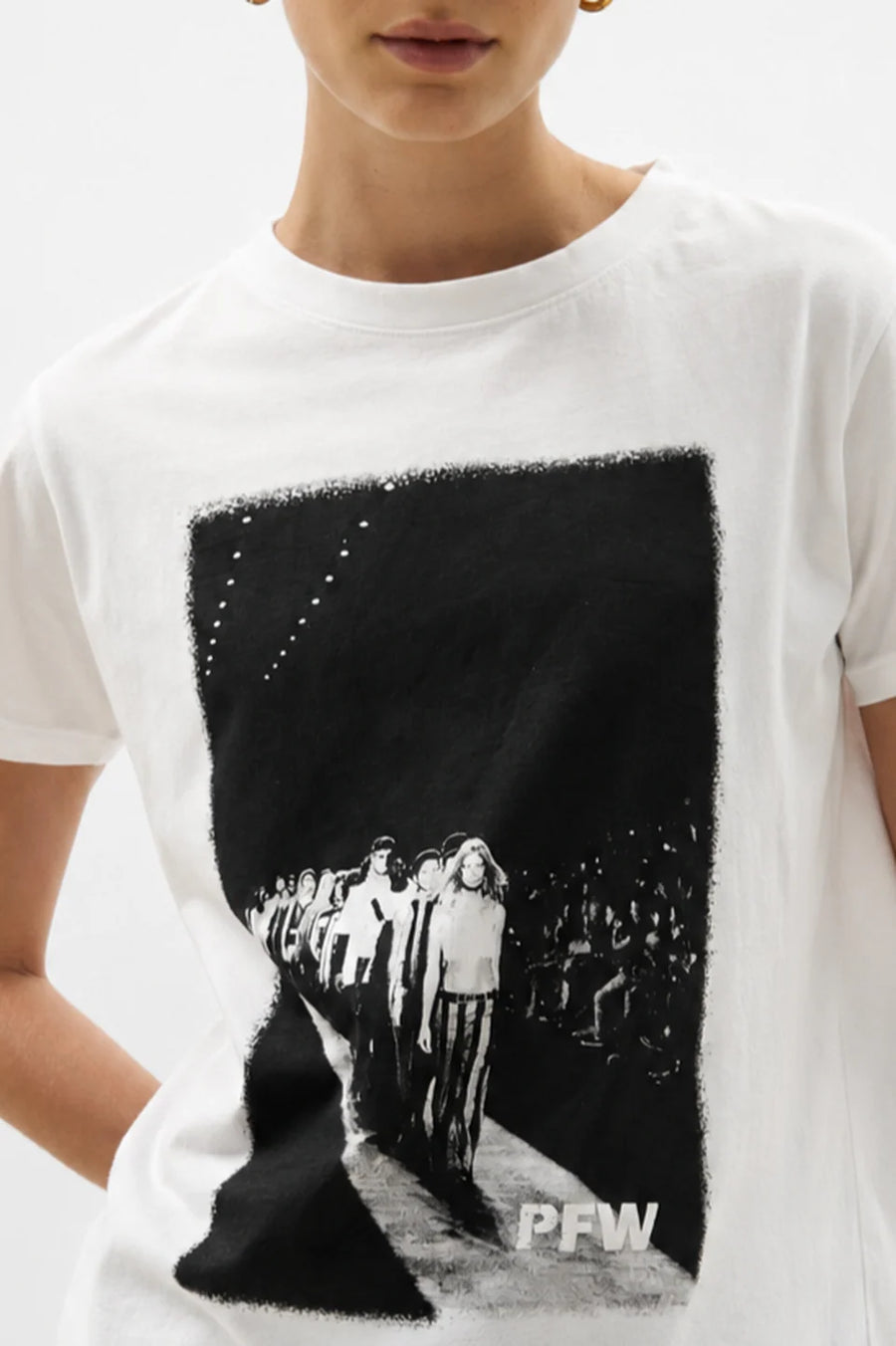Tsh2630 white