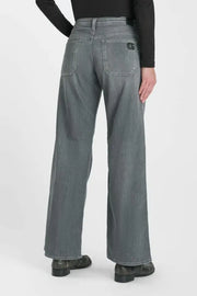 Jflaurynw1721 003 grey