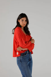 VOLTAIRE T-SHIRT CRIMSON